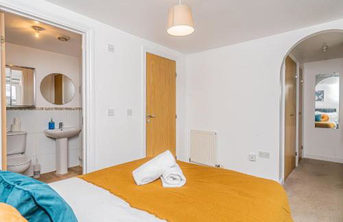 Spacious 5BR House 3 Bathrooms ideal for CONTRACTORS free PARKING - Photo 35