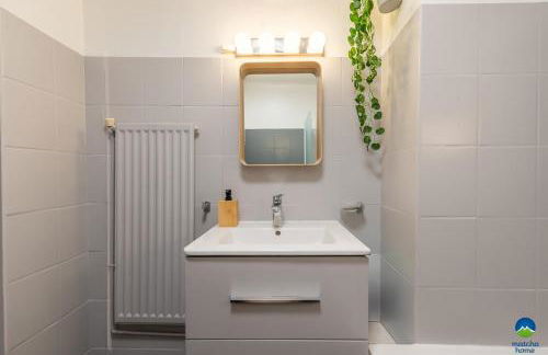 CATTENOM Appartements 2 à 5 lits Parking à 3 min Wi Fi Idéal équipes pros et familles - Apartments 2 to 5 beds Perfect for workers and families - Photo 15