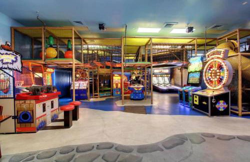 Newly Remodeled 4BD/4BA Townhouse-Regal Palms Resort Near Disney - Foto 40