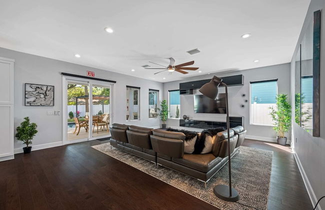 Luxury Tampa Home w/ Pool, Jacuzzi & Amenities - Foto 21