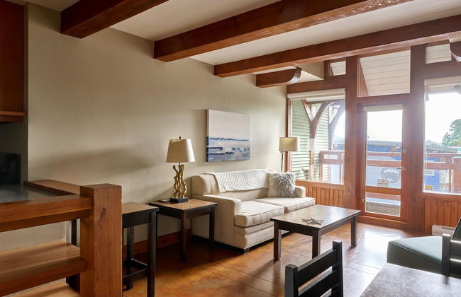 Ocean's Edge - Photo 20