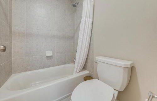 Bring the Family! Suburban Gem in Plainfield - Foto 22