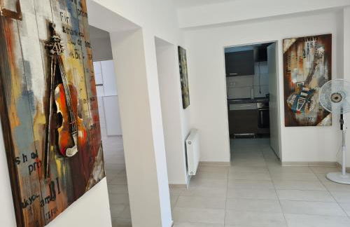 Fafa Home with Pool - Foto 34