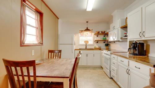 Bring Your Boat! Greers Ferry Lake Home with Slip - Foto 4