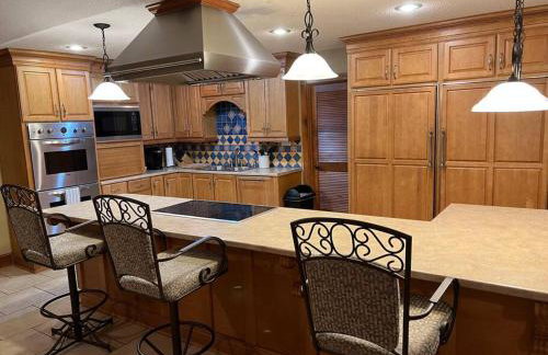 Oxford Chalet Getaway with Lake/Beach Access - Foto 29