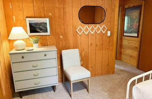 Cozy Cabin on Wooded Property - Foto 11