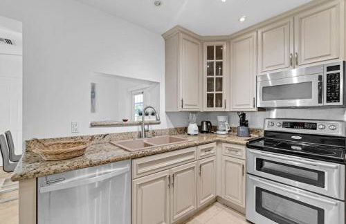 Stunning Hollywood Pool Home - Foto 19