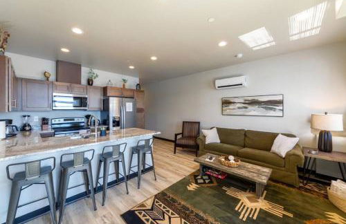 Wonderful Triplex Unit With Spectacular Lake View! - Foto 5