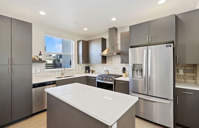 Mountain View Home w/ King Beds & Rooftop Deck - Foto 13