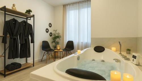 Cinéma & Jacuzzi aux Étoiles - CasaBianca Suite - Foto 3