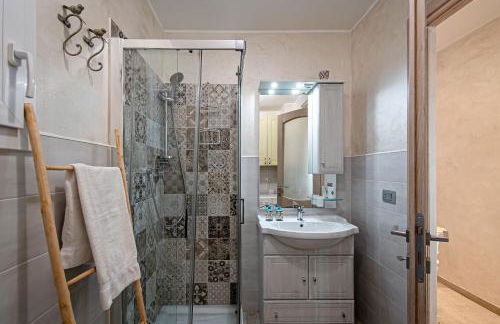 Giardino, Piscina e Posto Auto - Relax con Vista Mare - Foto 24