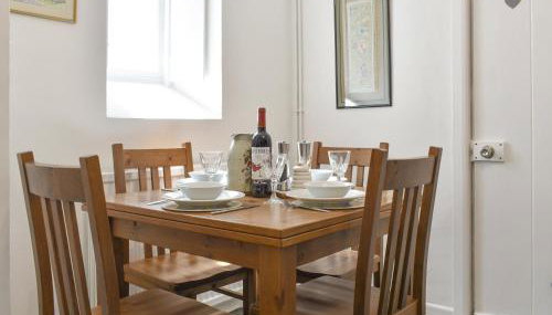 Underhill Cottage - Photo 5