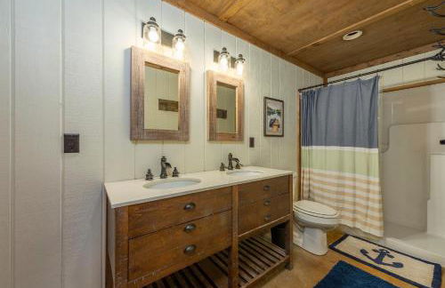 Harborside Haven - Photo 35