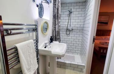 The Golden Ball Cottages - Foto 6