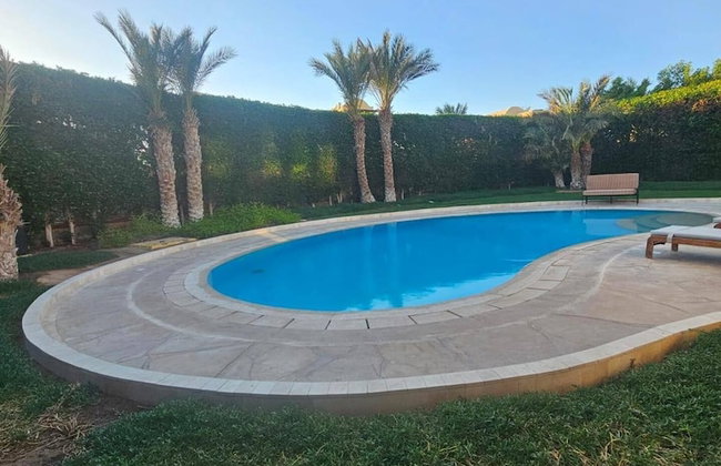 Villa Sleeps 6 With Heated Pool & Garden - Foto 14