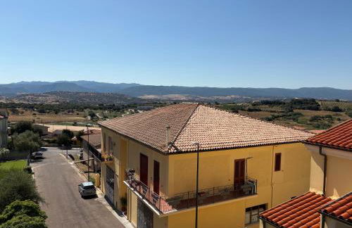 Relax & Sunshine - Modern 2BR Apartment, 100m2, nature view, 30 min from San Teodoro - Ideal for families, groups & Smartworkers - Foto 28