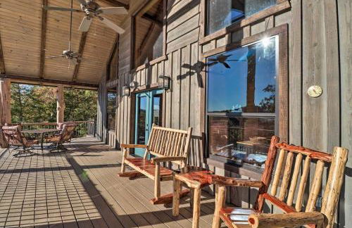 Mountain View Hideaway with Outdoor Fireplace! - Foto 24