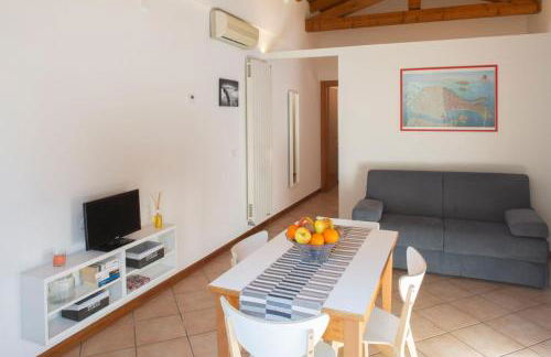 Yellow Loft - Photo 2