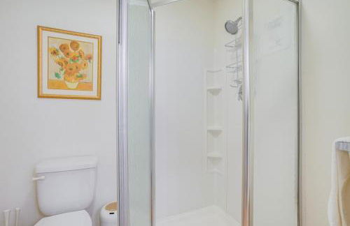 The White Elephant Inn Getaway with Pool and Hot Tub! - Foto 21