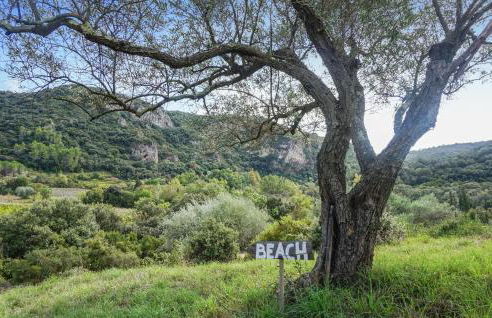 2 Bedroom Lovely Home In Roquebrun - Foto 10