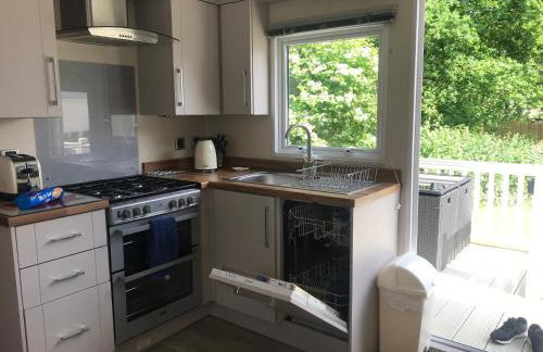 Poppy at Oakdene Forest Park - Foto 41