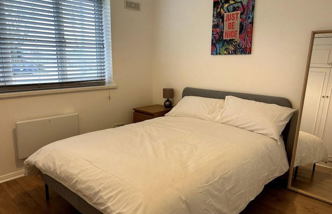 Essex 2 Bed Flat Near Station With Free Parking - Foto 8