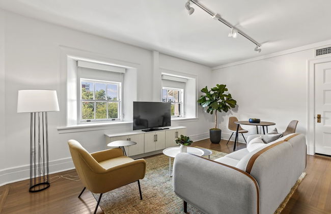 Placemakr Dupont Circle - Photo 18