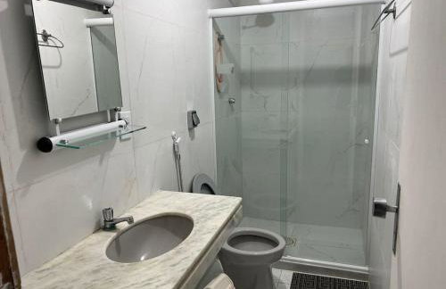 Apartamento com piscina 15 mim da Praia - Foto 3