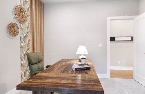 Modern Kirkland 4BR Family Oasis Kids Paradise - Photo 30