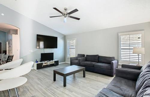 Pool home near Disney w themed rooms - Foto 42