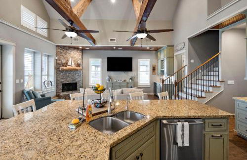 Luxury Waterfront Home Family and Pet Friendly Near Surfside Beach 11 Mins - Foto 14