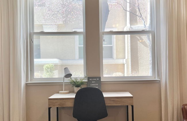 Relaxing 2-br Apt With Pool Hot Tub Gym - Photo 3