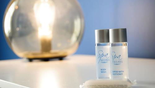 A Spacious Flat with Character - Private Car Space - Foto 4