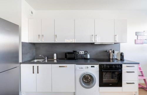 Basel-Tram 8-Tristate-Bridge-Riverview - Foto 8