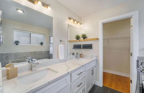 Walk to Broncos Stadium Hot tub & Rooftop - Foto 24