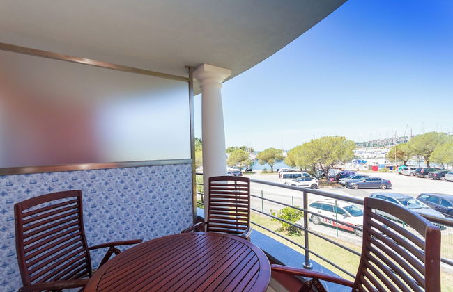 Premium Levant 212 Marina Apartment - Photo 19