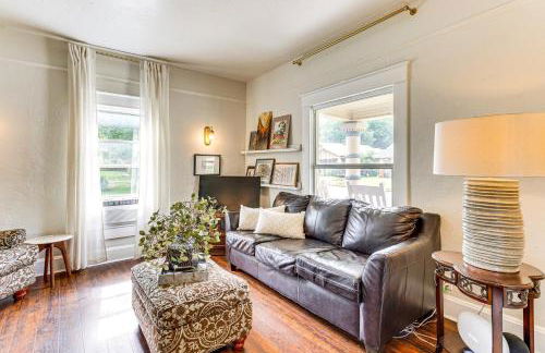 Walk to Downtown Historic Guthrie Home on Mansur - Photo 5