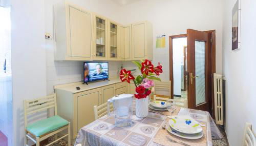 Very central apartment 200 m from the sea - Foto 4