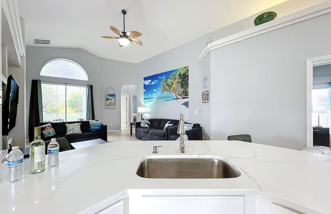 Beach Theme Vacation Pool Spa Home Mins to Disney - Foto 22