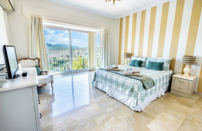 Stunning Golf Villa With Pool and Stunning Views - Foto 4