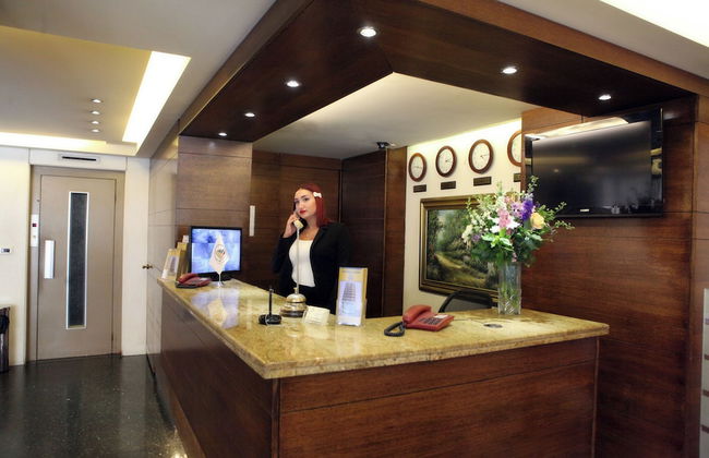 Holiday Home Suites - Foto 3