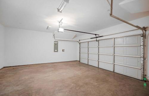 Pet-Friendly 2BR l Private Baths l Stylish Stay - Foto 23