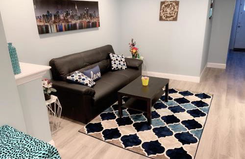 EN SUITE NEXT TO FELLS POINT - Foto 12