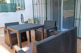 Karina, to the beach with terrace and private parking - Photo 20