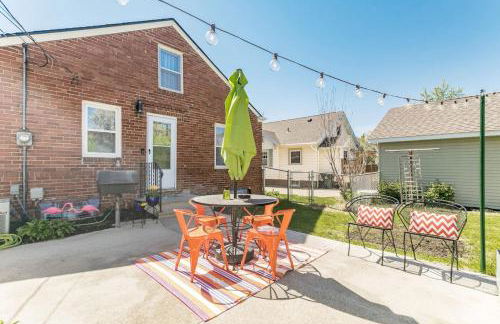 1960s Gem-Close to Downtown And In a Quiet Area - Photo 21