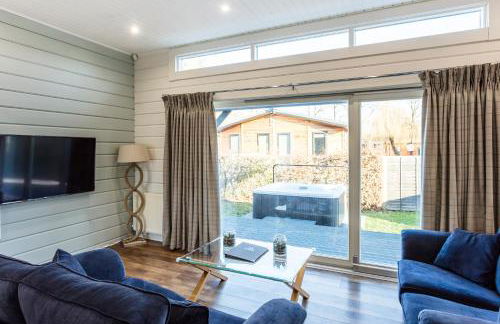 Roydon Marina Village Lodges - Foto 32