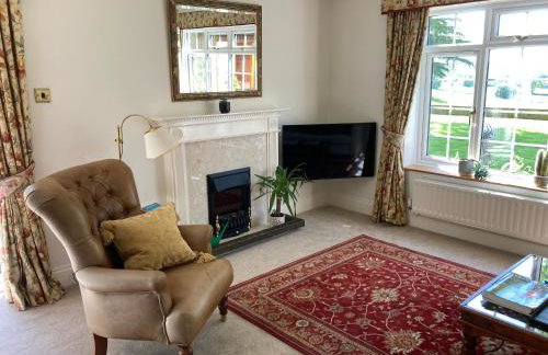 Exclusive 2 Bedroom Apartment with Summer House and Hot Tub - Foto 1