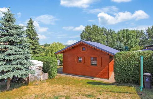 Schmuckes Holzhaus Im Grünen - Foto 1