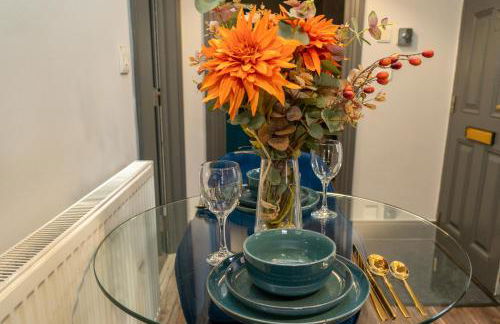 Free Parking New Modern Gem in Harrow - Photo 27