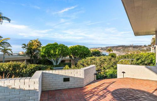 Pacific Perfection - Ocean Views Jacuzzi Walk to Beach and Dining - Photo 53